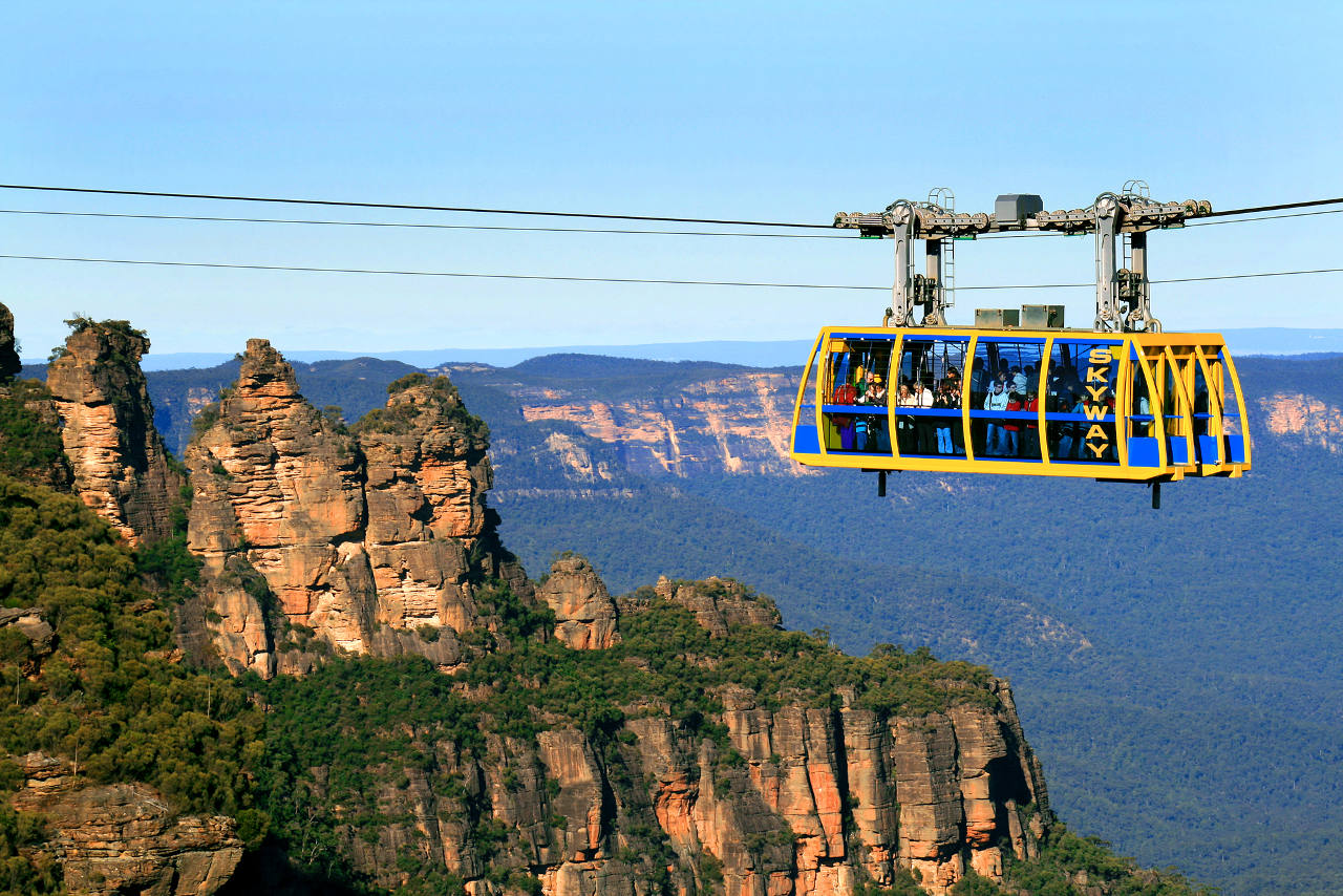 blue mountains tourist bureau